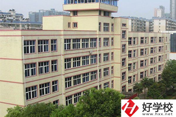 在郴州讀中專一年學(xué)費要多少？