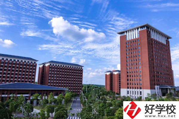 湖南可以學(xué)舞蹈類專業(yè)的職校有哪些？學(xué)費貴不貴？