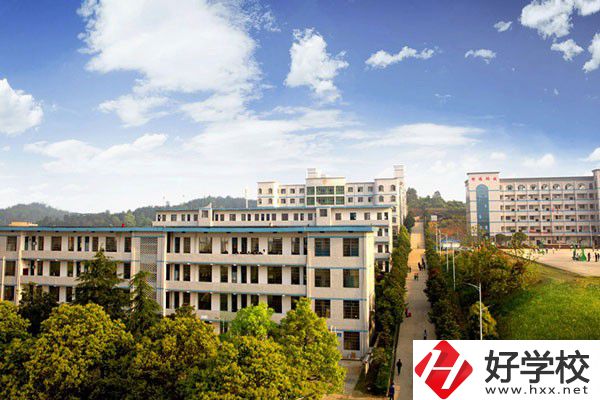 邵陽(yáng)縣工業(yè)職業(yè)技術(shù)學(xué)校有高考班嗎？升學(xué)優(yōu)勢(shì)如何？