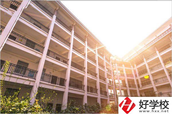 湘西有哪些重點(diǎn)技校可以推薦？學(xué)校特色是什么？