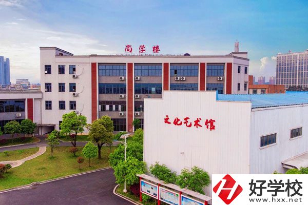 郴州市榮豐學(xué)校是職高還是普高？有什么辦學(xué)特色？