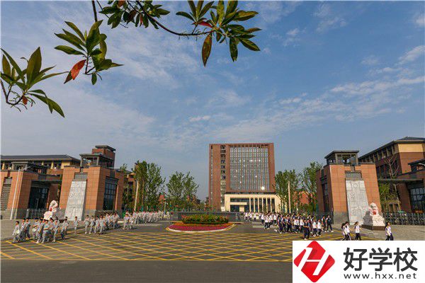 常德汽車中職有哪些推薦？有什么辦學(xué)優(yōu)勢(shì)？