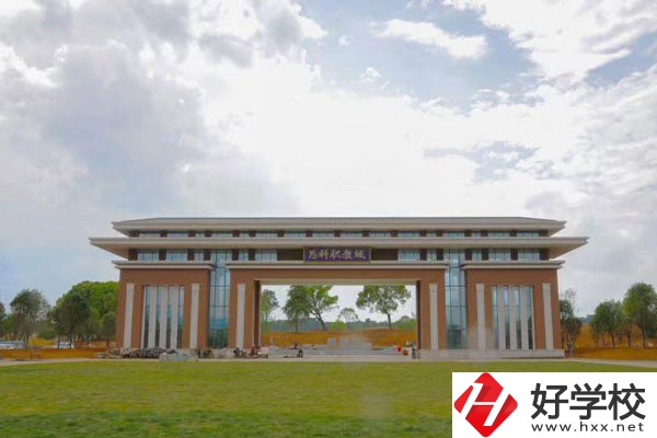 郴州哪所中專有護理專業(yè)？護理專業(yè)畢業(yè)好就業(yè)嗎？