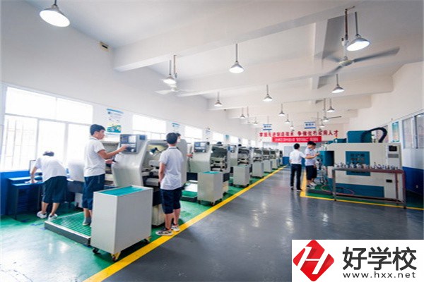 懷化的公辦職高有哪些？可以免學(xué)費(fèi)嗎？