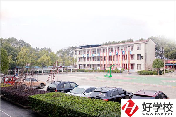 臨湘市湘北職業(yè)技術(shù)學(xué)校怎么樣？
