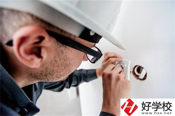 湖南中職生畢業(yè)會有就業(yè)難的問題嗎？選就業(yè)還是升學？
