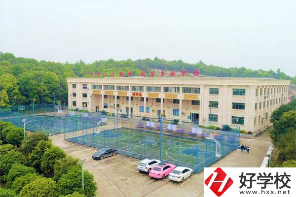 湖南哪些中專開設(shè)了新能源汽車制造與檢測(cè)專業(yè)？