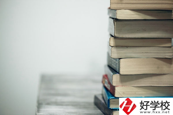 湖南耒陽師范有什么專業(yè)？學(xué)費貴不貴？