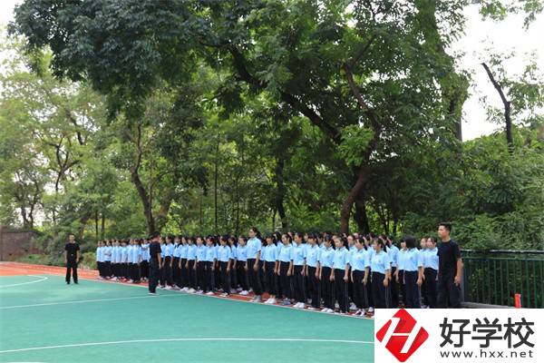 長(zhǎng)沙市現(xiàn)代服務(wù)職業(yè)中專學(xué)校辦學(xué)條件怎么樣？