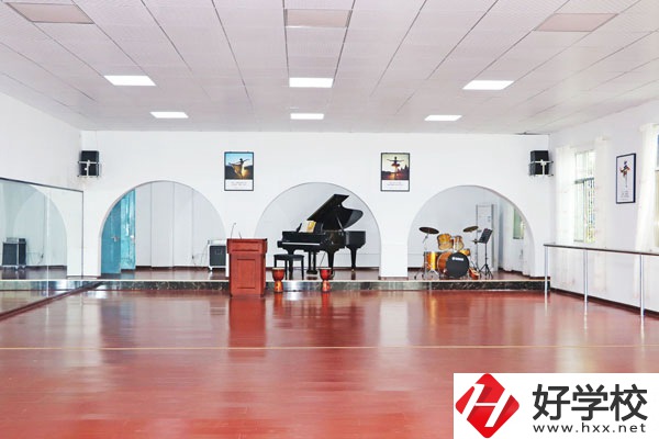 邵陽市開元職業(yè)技術(shù)學校適合初三畢業(yè)生報考嗎？
