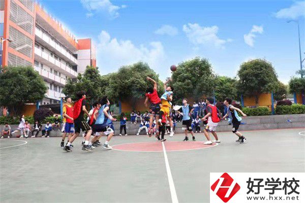 湖南瀟湘育才技工學(xué)校運(yùn)動(dòng)場