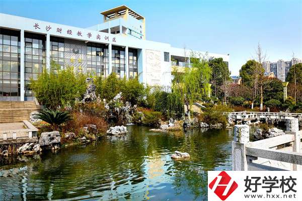 長沙初中畢業(yè)生怎么填報(bào)中專志愿？有什么中專推薦?