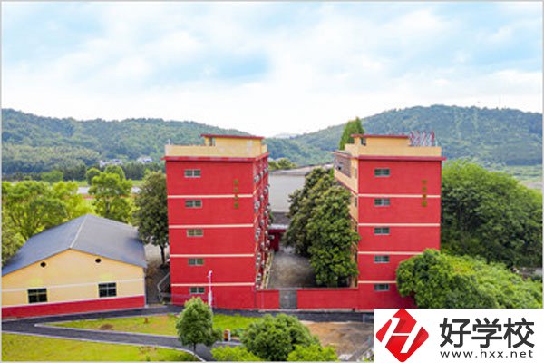 郴州中大高科職業(yè)技術(shù)學(xué)校有哪些重點(diǎn)專業(yè)？好就業(yè)嗎？