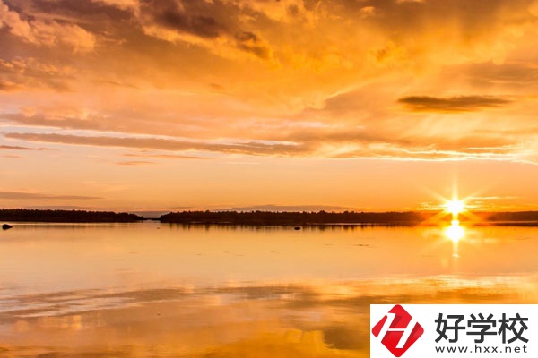 常德財(cái)經(jīng)中等專(zhuān)業(yè)學(xué)校好不好？有哪些系？