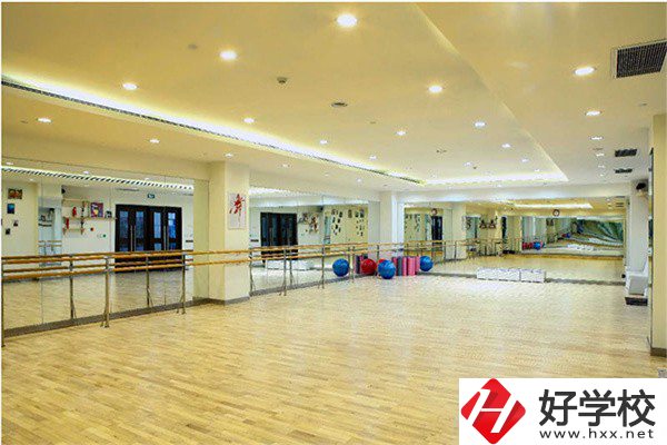 邵陽武岡有哪些中職學(xué)校？哪一所比較好？