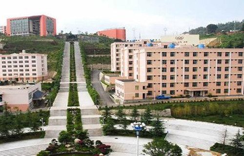 麗江市農(nóng)業(yè)機械化技術(shù)學校