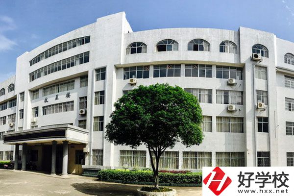 漣源市工貿(mào)職業(yè)中等專業(yè)學(xué)校有哪些專業(yè)？