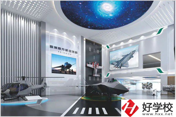 株洲南方航空技校招初中生嗎？學(xué)制幾年？