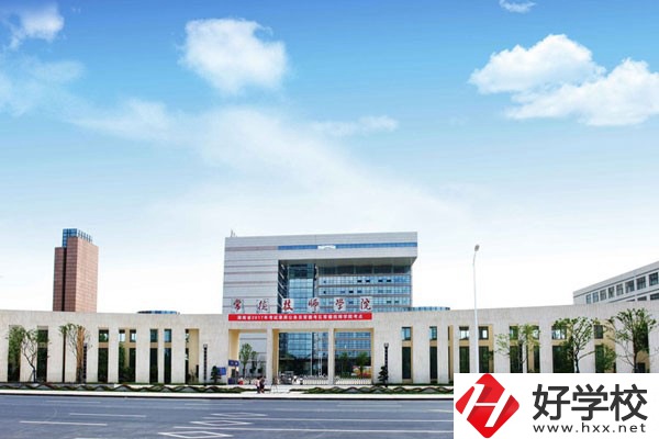 常德有哪些口碑比較好的技校？實訓(xùn)條件怎么樣？