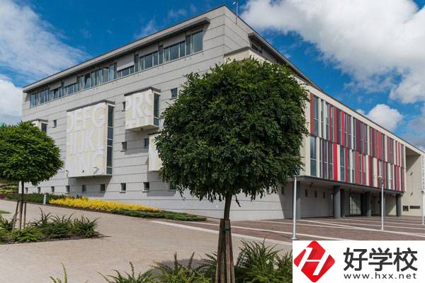 婁底職業(yè)技術學院中職部有哪些專業(yè)？好升學嗎？
