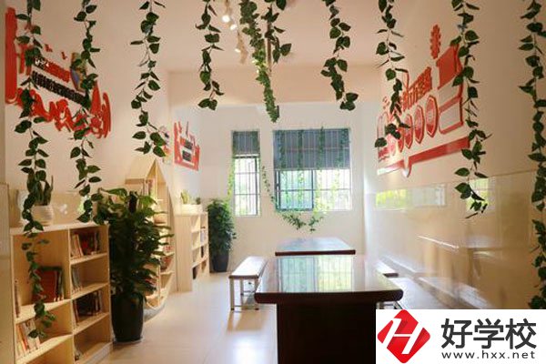 長(zhǎng)沙汽車工業(yè)學(xué)校都有哪些熱門專業(yè)？