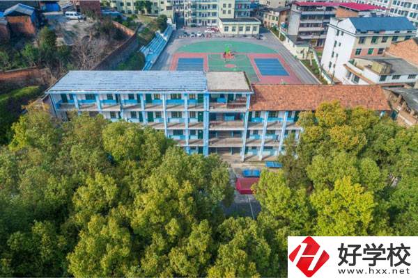 湖南鴻翔技工學(xué)校怎么樣？教學(xué)情況如何？