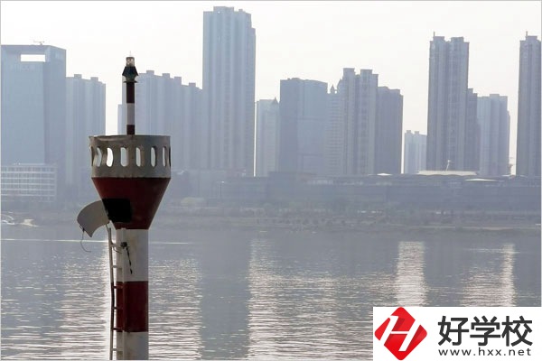 初中畢業(yè)讀株洲工業(yè)中等專業(yè)學(xué)校，發(fā)展前景怎么樣？