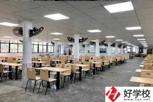 想學智慧健康養(yǎng)老服務專業(yè)，建議去長沙這所學校