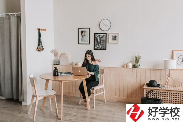 常寧市職業(yè)中等專業(yè)學(xué)校是公辦的嗎？專業(yè)好不好？