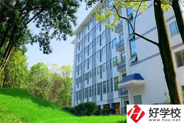 岳陽(yáng)有哪些招收初中生的公辦大專？招生專業(yè)有哪些？
