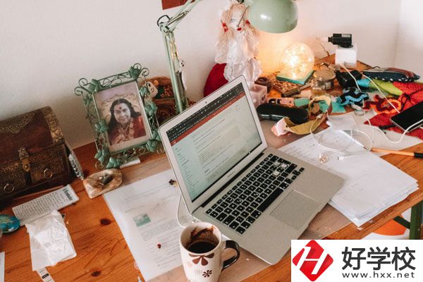 宜章縣中等職業(yè)技術(shù)學(xué)校好不好？讀了有出息嗎？