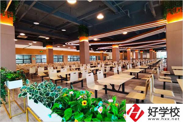 湖南華科技工學校好不好？地址在哪？