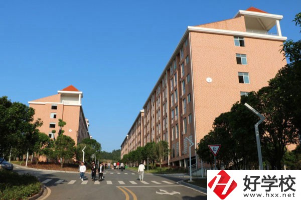 想在湖南省就讀的五年制公辦大專學校？看看這兩所學校