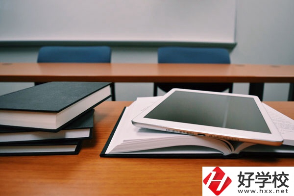 懷化哪一所學(xué)校女生最多？最受女生歡迎的專業(yè)是什么？