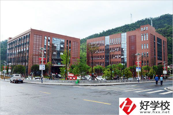 安化縣職業(yè)中專學(xué)校升學(xué)就業(yè)率高嗎？