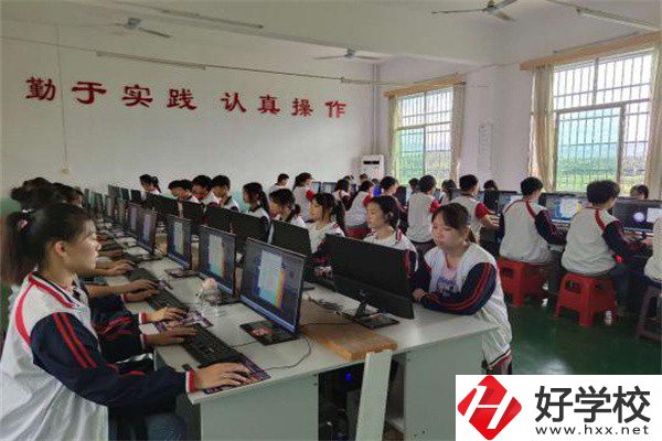 永州技校的學(xué)費(fèi)一般是多少？有什么優(yōu)惠政策？