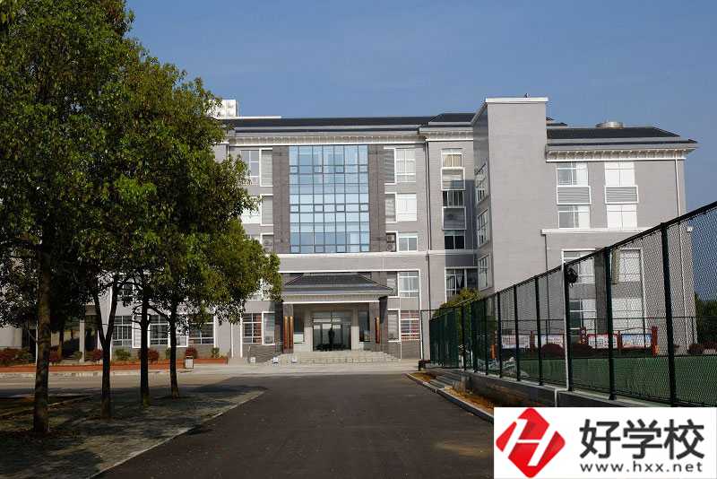 韶山市職業(yè)中專學(xué)校好不好？有哪些招生專業(yè)？