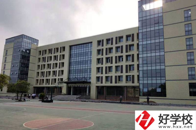 永州工業(yè)貿易中等專業(yè)學校有哪些專業(yè)？