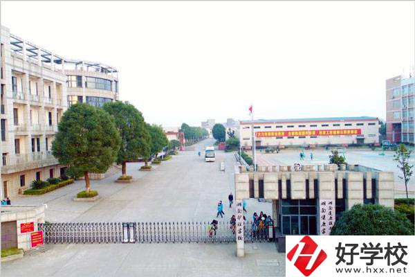 湖南醫(yī)衛(wèi)類中專有哪些？學(xué)校開設(shè)了什么專業(yè)？