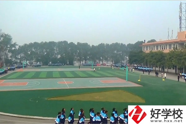 懷化市中方縣中專是公辦還是民辦的？有什么專業(yè)？