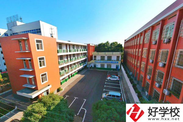 湖南省水利水電建設(shè)工程學(xué)校有哪些專業(yè)？收費(fèi)如何？
