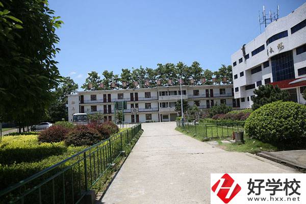 懷化市溆浦有什么中專學校？辦學條件如何？