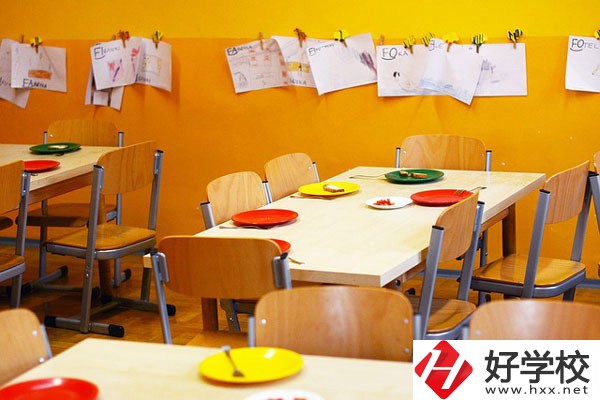想在郴州讀中專，選擇什么專業(yè)比較好？
