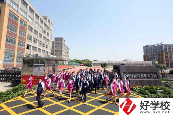 長沙涉外旅游職業(yè)中專的藝術(shù)設(shè)計與制作專業(yè)怎么樣？