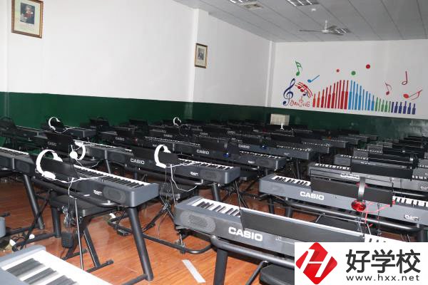 邵陽市通達(dá)職業(yè)技術(shù)學(xué)校實訓(xùn)室