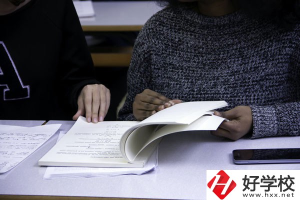 湖南懷化商業(yè)學校環(huán)境好不好？宿舍怎么樣？
