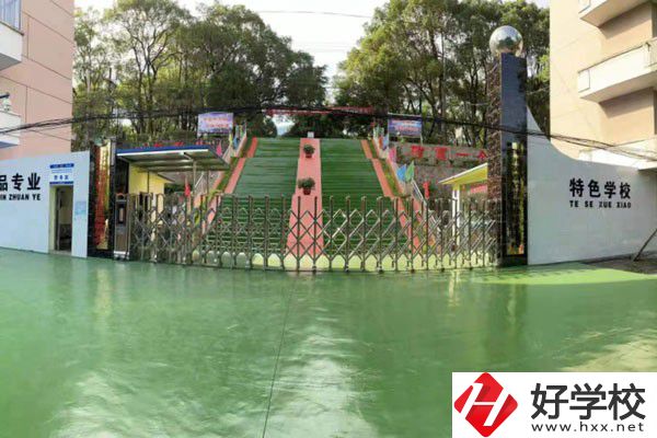 株洲英泰軟件工程技術學校有哪些辦學特色和榮譽？