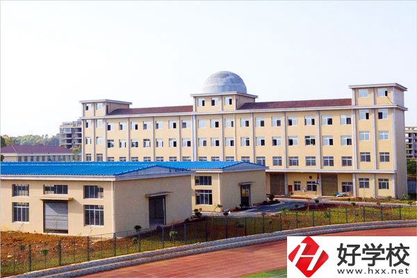 沅江市職業(yè)中等專(zhuān)業(yè)學(xué)校實(shí)訓(xùn)室