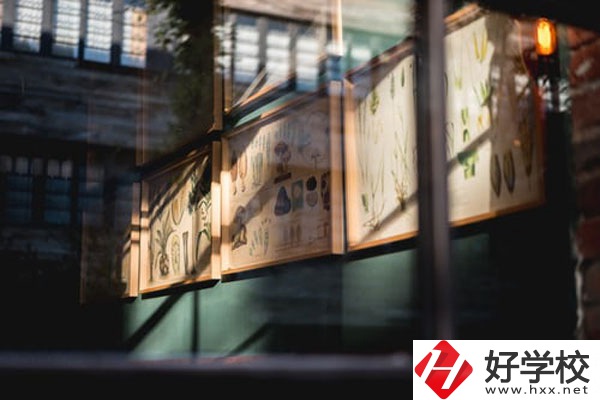 湖南省經(jīng)濟貿(mào)易職業(yè)中專學(xué)校好不好？宿舍怎么樣？