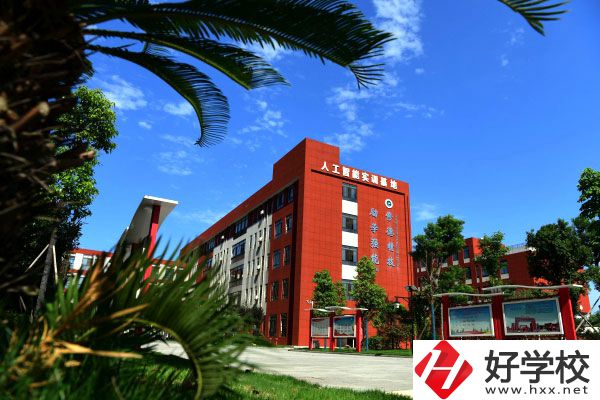 華容縣職業(yè)中專(zhuān)好不好？有什么推薦專(zhuān)業(yè)？